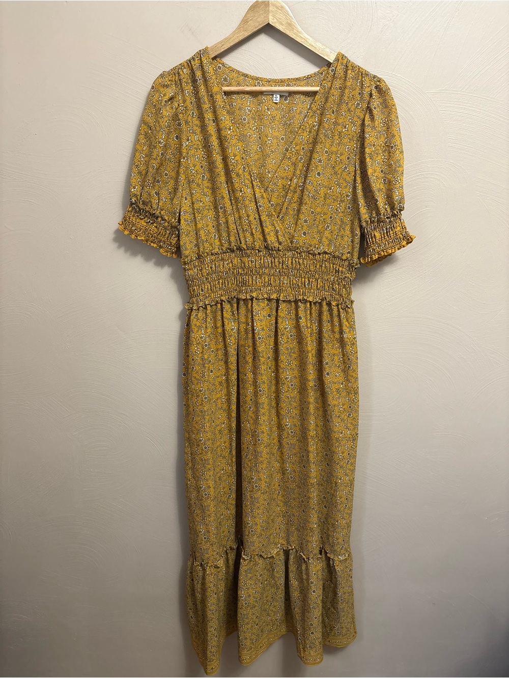 Max Studio Yellow Floral V-Neck Dress Yellow Gold Size XL